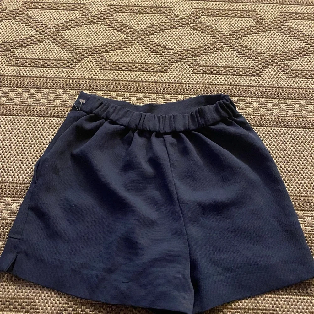 SOLD VIA IG - Picture 3 of 4